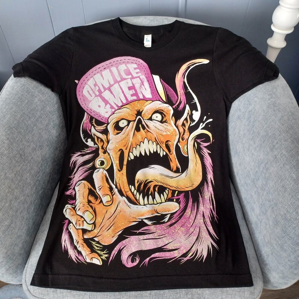 NWOT Of Mice & Men Men's Flip Hat Demons T-shirt Black S